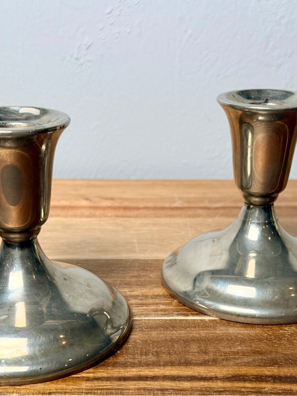 Vintage Wm. A. Rogers Silverplate Candlestick Holders, Pair, Mid Century - Picture 6 of 14